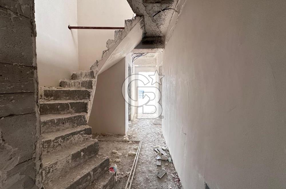 Kemerburgaz Merkezde Site İçinde Satılık 3+1 Dubleks Daire