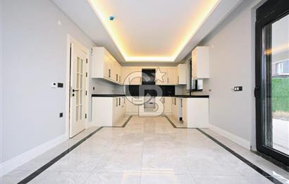  İncek Tekyapıda 300m² Net 6+1 İskanlı Lüks Villa 