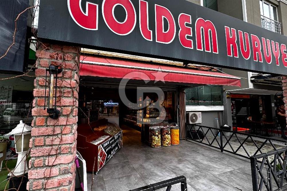 Derebahçe'nin Merkezinde Her İşe Uygun Bacalı ve Depolu Dükkan