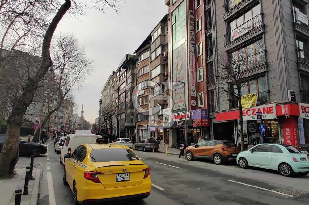 ŞİŞLİ | Abide-i Hürriyete 5m Mesafede, Satılık 17m2 Dükkan