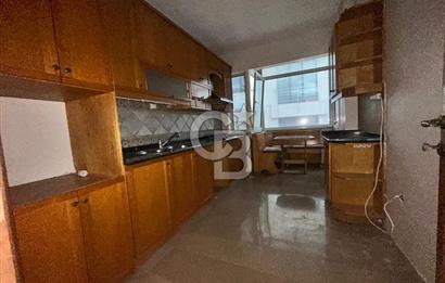 Fenerbahçe sahil-bağdat arasında katta tek 3+1 balkonlu daire