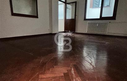 Fenerbahçe sahil-bağdat arasında katta tek 3+1 balkonlu daire