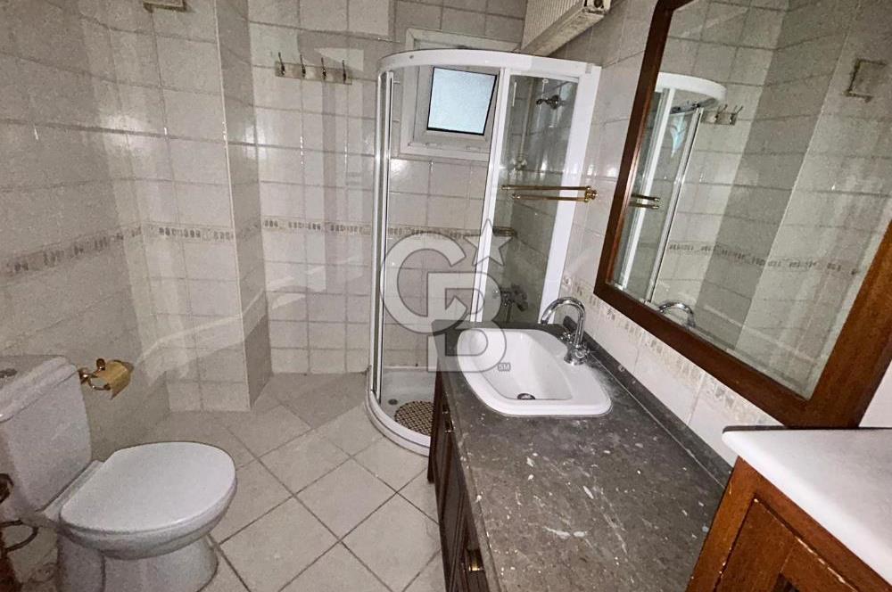 Fenerbahçe sahil-bağdat arasında katta tek 3+1 balkonlu daire