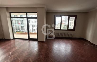 Fenerbahçe sahil-bağdat arasında katta tek 3+1 balkonlu daire