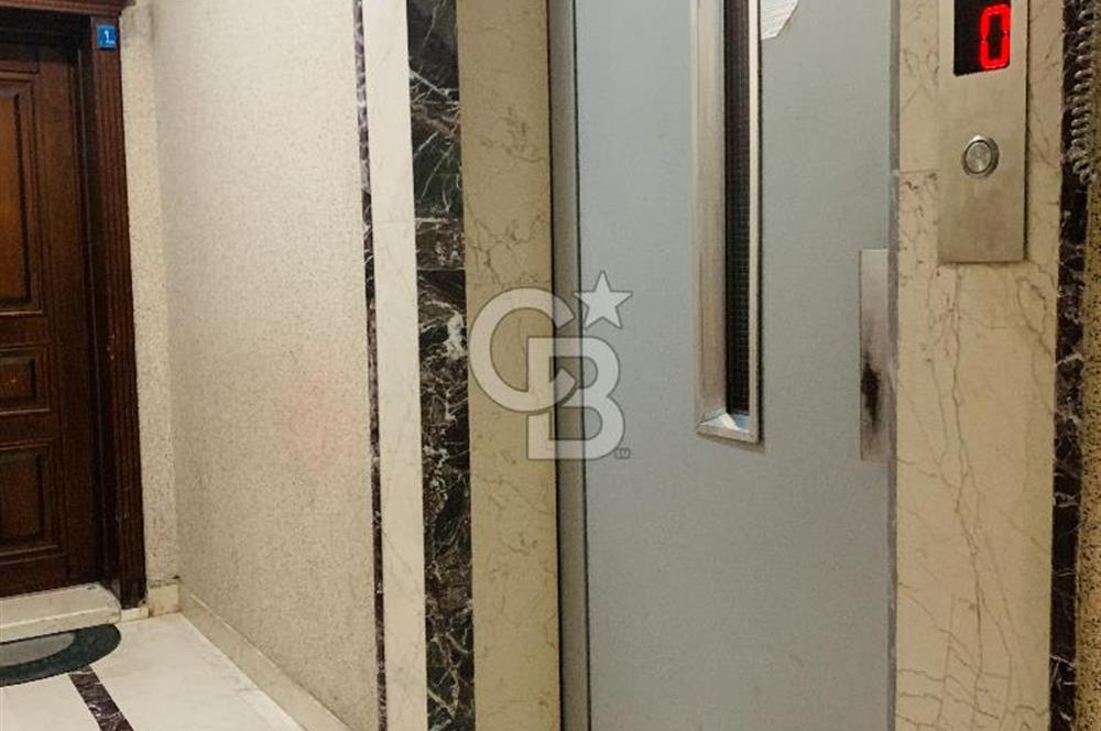 SUBAYEVLERİ ATATÜRK PARKI ÜSTÜ ASANSÖRLÜ 4+1 SATILIK DAİRE