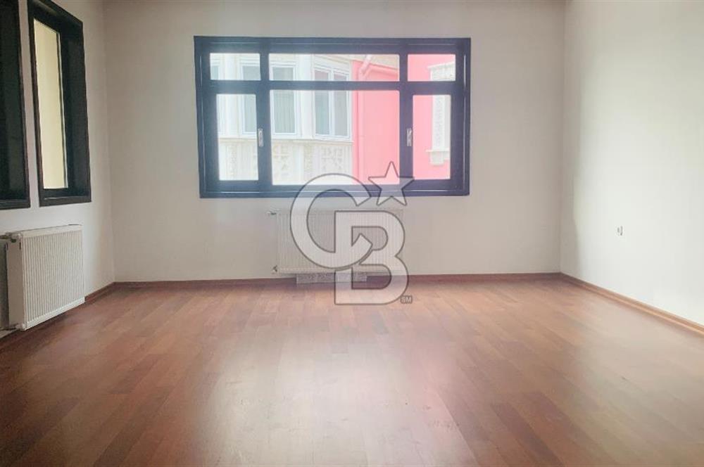 SUBAYEVLERİ ATATÜRK PARKI ÜSTÜ ASANSÖRLÜ 4+1 SATILIK DAİRE