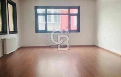 SUBAYEVLERİ ATATÜRK PARKI ÜSTÜ ASANSÖRLÜ 4+1 SATILIK DAİRE