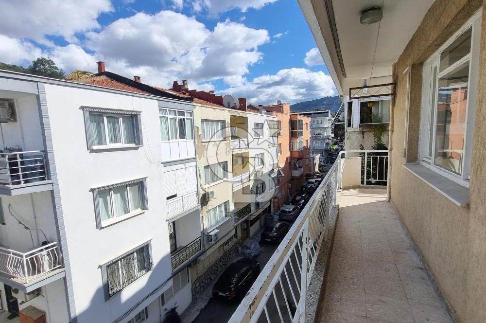 Merkezi Konumda 3+1 Bahçeli, Otoparklı, Ferah Daire