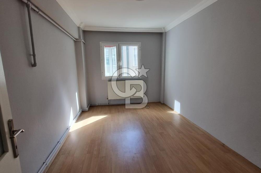 Merkezi Konumda 3+1 Bahçeli, Otoparklı, Ferah Daire