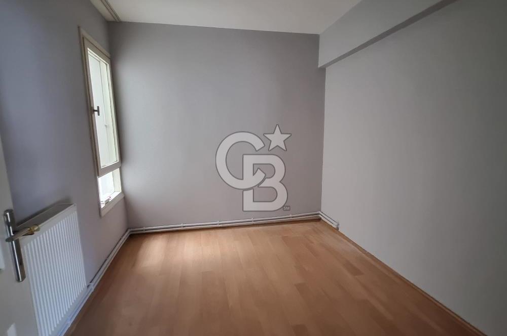 Merkezi Konumda 3+1 Bahçeli, Otoparklı, Ferah Daire