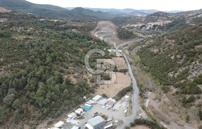 ÇANAKKALE MERKEZ HALİLOĞLU KÖYÜNDE YOLA CEPHELİ 8 DÖNÜM SATILIK TARLA