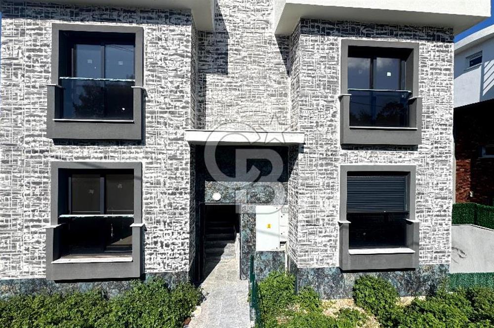 Foça ılıpınarda 2+1 bahçe dublesi daire