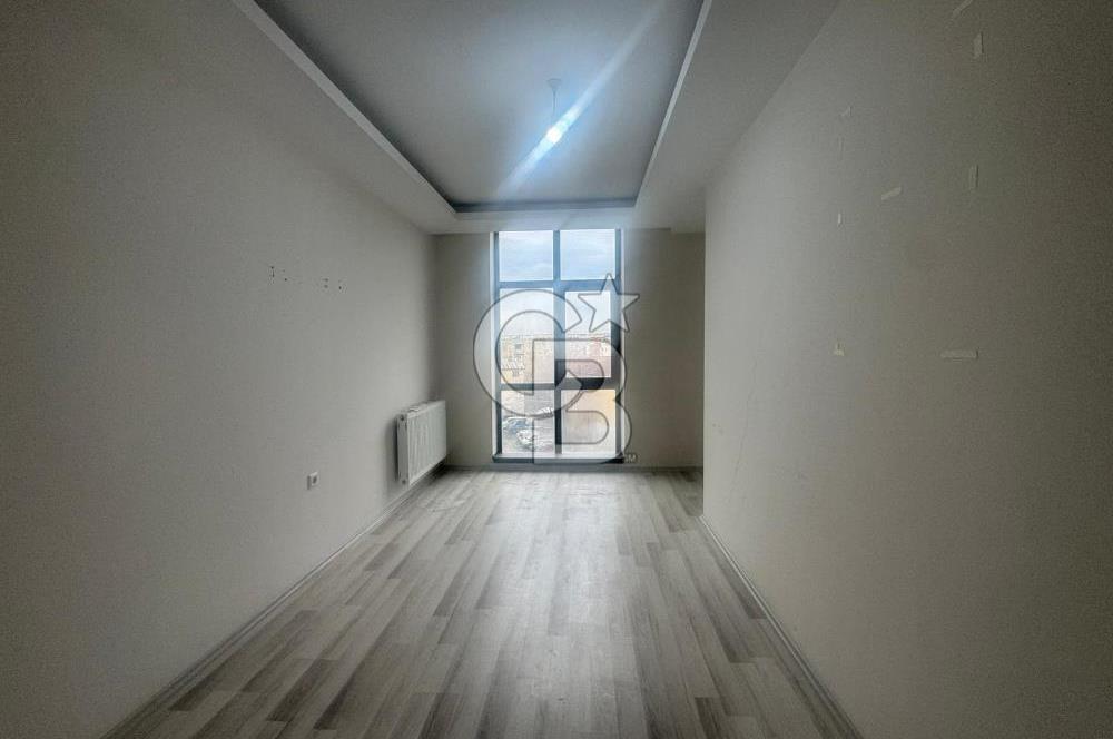 100.YIL BULVARI'NA CEPHE KİRALIK OFİS