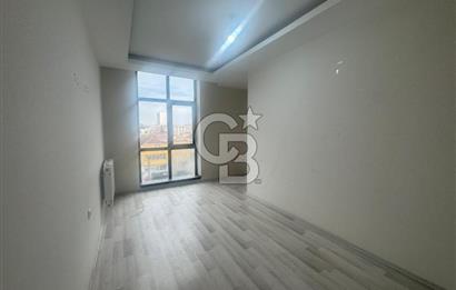 100.YIL BULVARI'NA CEPHE KİRALIK OFİS