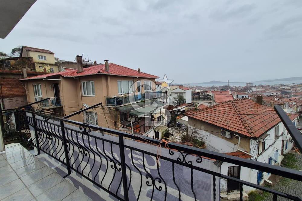 Ayvalık'ta 3+1 Deniz Manzaralı Satılık Müstakil Ev