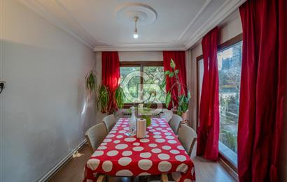 Güzelbahçe Siteler’de Havuzlu Sitede, Denize Yakın Villa