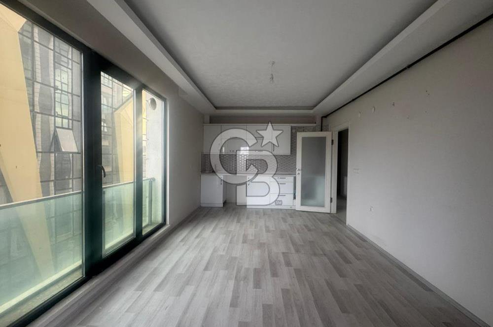 100.YIL BULVARI'NA CEPHE KİRALIK OFİS