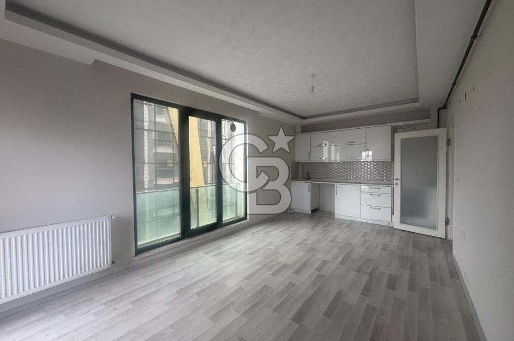 100.YIL BULVARI'NA CEPHE KİRALIK OFİS