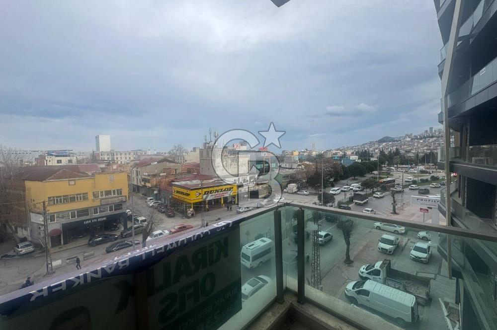 100.YIL BULVARI'NA CEPHE KİRALIK OFİS