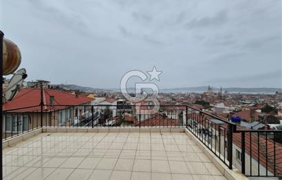 Ayvalık'ta 3+1 Deniz Manzaralı Satılık Müstakil Ev