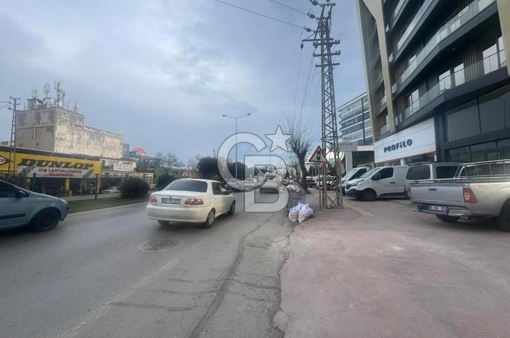 100.YIL BULVARI'NA CEPHE KİRALIK OFİS