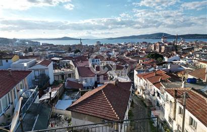 Ayvalık'ta 3+1 Deniz Manzaralı Satılık Müstakil Ev