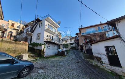 Ayvalık'ta 3+1 Deniz Manzaralı Satılık Müstakil Ev