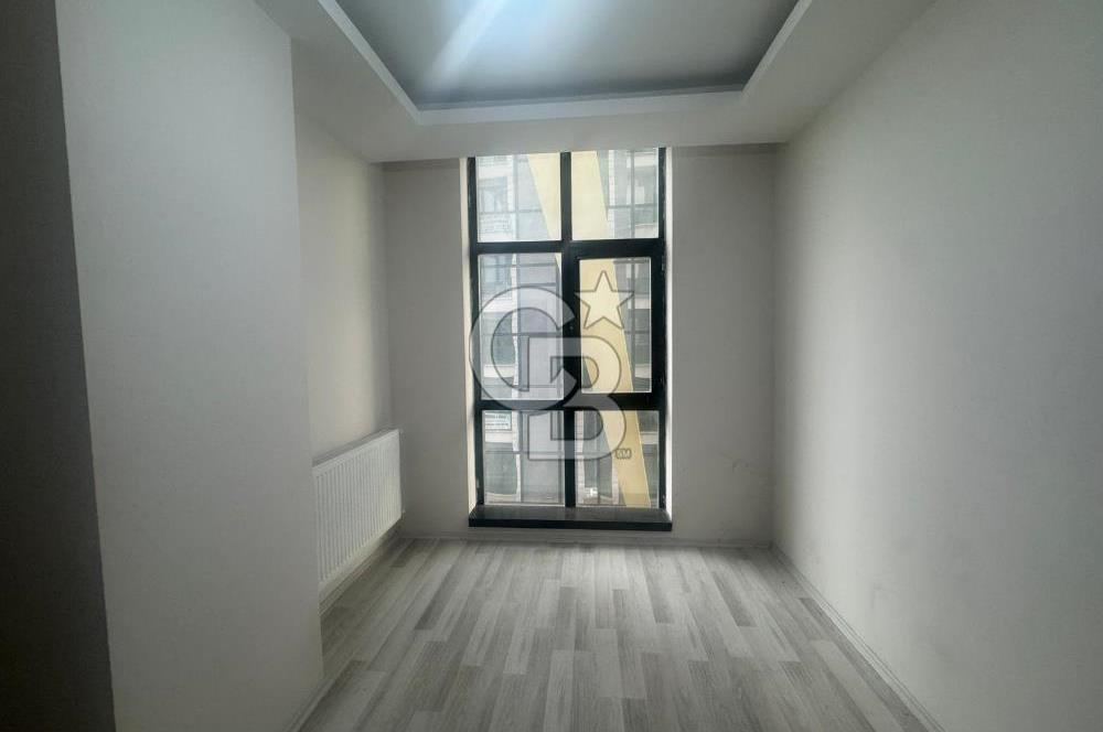 100.YIL BULVARI'NA CEPHE KİRALIK OFİS