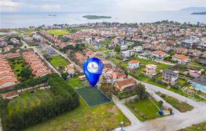 Seferihisar Akarca Sahiline Yakın Villa imarlı Satılık Arsa
