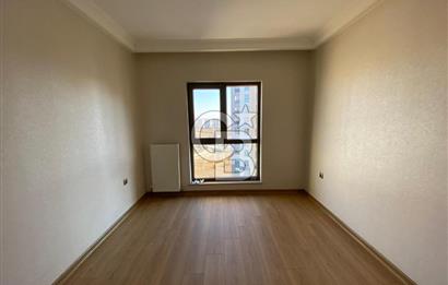 ERYAMAN MEVAŞEHİR'DE PEYZAJ MANZARALI 19.KAT 4+1 KİRALIK DAİRE