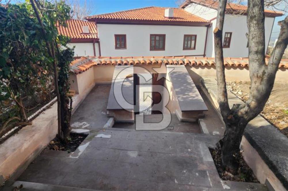 Ankara Kalede Dışı Restore Edilmiş 5+1 Satılık Müstakil Ev