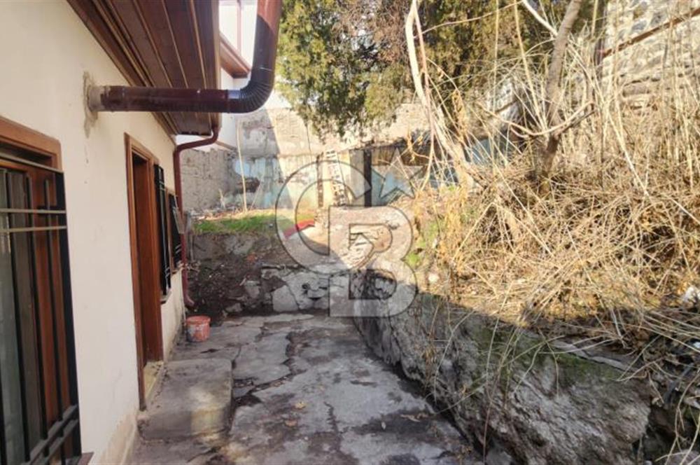 Ankara Kalede Dışı Restore Edilmiş 5+1 Satılık Müstakil Ev