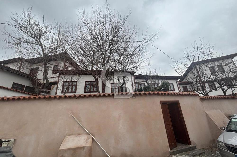 Ankara Kalede Dışı Restore Edilmiş 5+1 Satılık Müstakil Ev