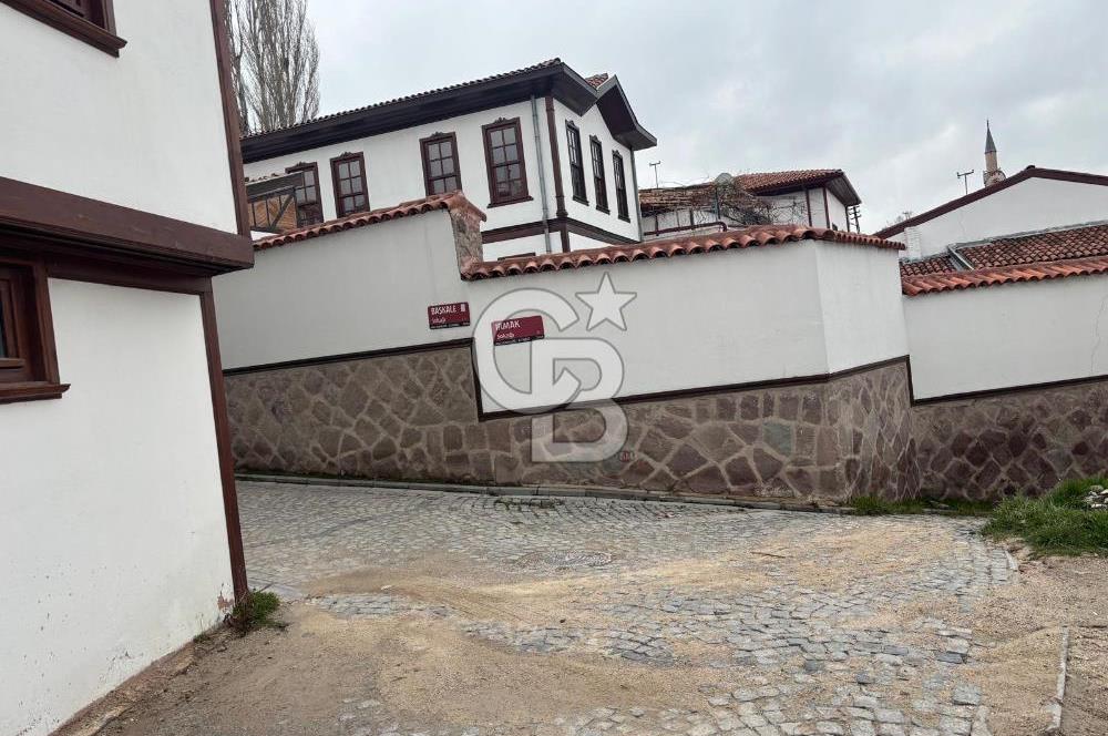 Ankara Kalede Dışı Restore Edilmiş 5+1 Satılık Müstakil Ev