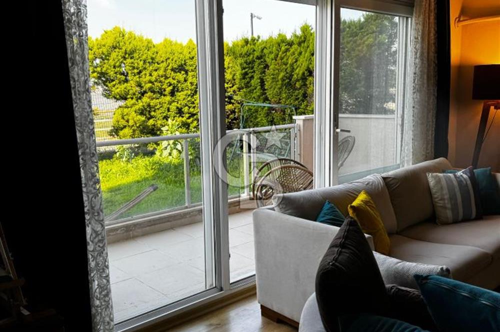 Bayraklı Körfez Mahallesi Kiralık 2+1 Bahçe Katı Daire