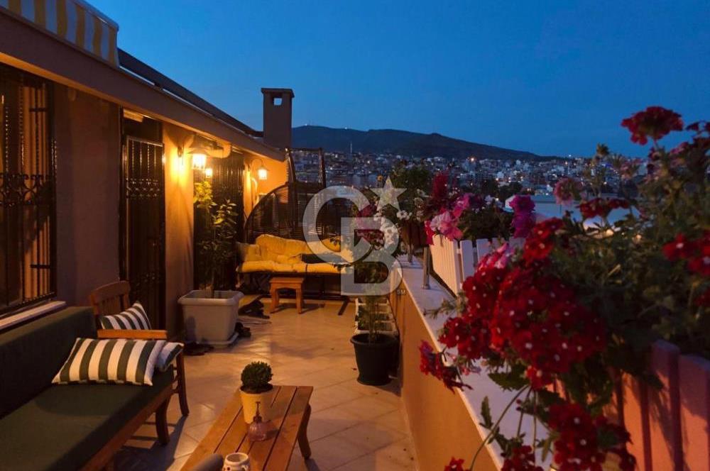 Karşıyaka Tersane’de Eşsiz Deniz Manzaralı Lüks Dubleks Yalı Dairesi