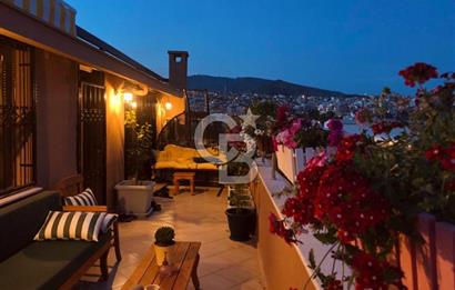 Karşıyaka Tersane’de Eşsiz Deniz Manzaralı Lüks Dubleks Yalı Dairesi