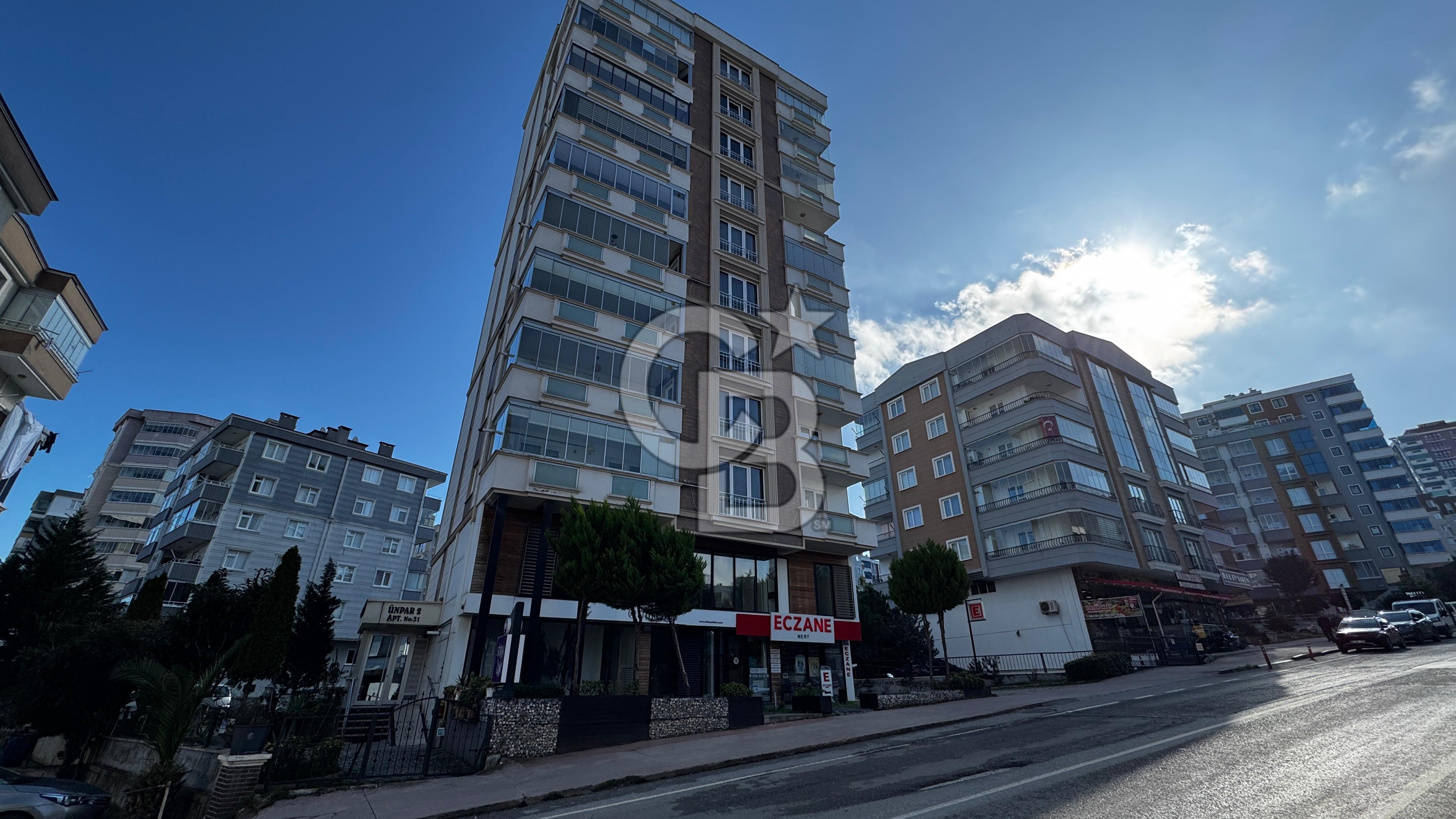NİŞANTAŞI CADDESİ'NE CEPHE DENİZ MANZARALI SATILIK 3+1 DAİRE