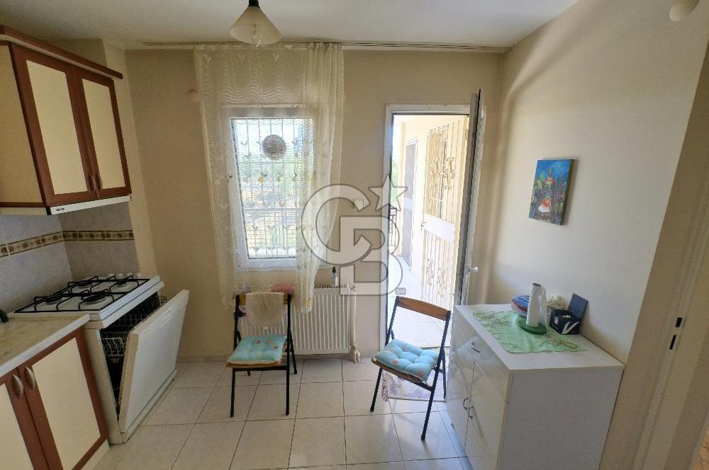 Karşıyaka Zübeydehanım Mah Kapalı Pazar Yeri Yanı Satılık 3+1