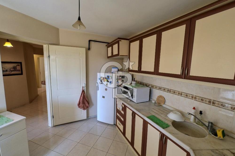 Karşıyaka Zübeydehanım Mah Kapalı Pazar Yeri Yanı Satılık 3+1