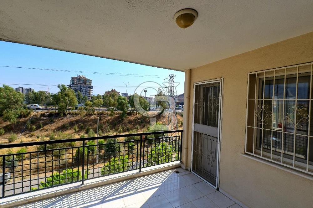 Karşıyaka Zübeydehanım Mah Kapalı Pazar Yeri Yanı Satılık 3+1