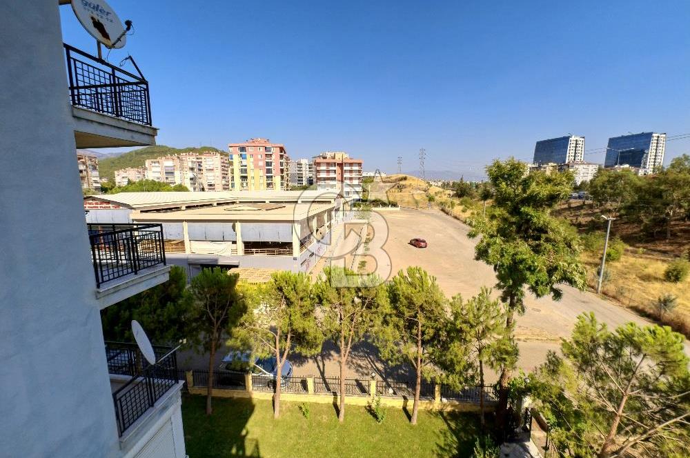 Karşıyaka Zübeydehanım Mah Kapalı Pazar Yeri Yanı Satılık 3+1