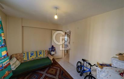 Karşıyaka Zübeydehanım Mah Kapalı Pazar Yeri Yanı Satılık 3+1