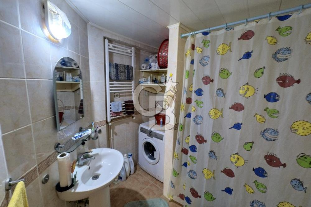 Karşıyaka Zübeydehanım Mah Kapalı Pazar Yeri Yanı Satılık 3+1