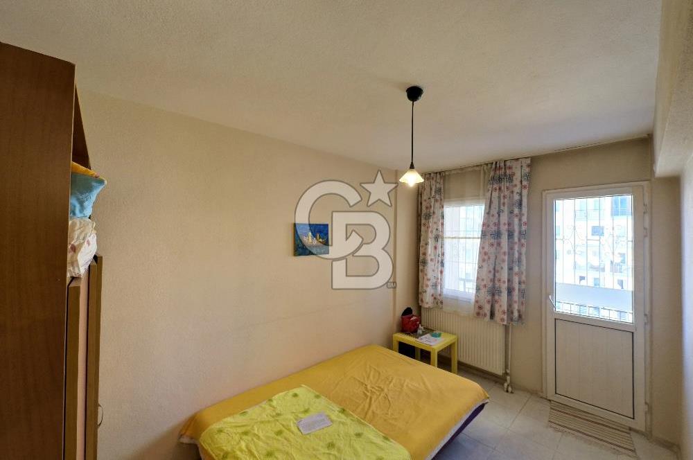 Karşıyaka Zübeydehanım Mah Kapalı Pazar Yeri Yanı Satılık 3+1