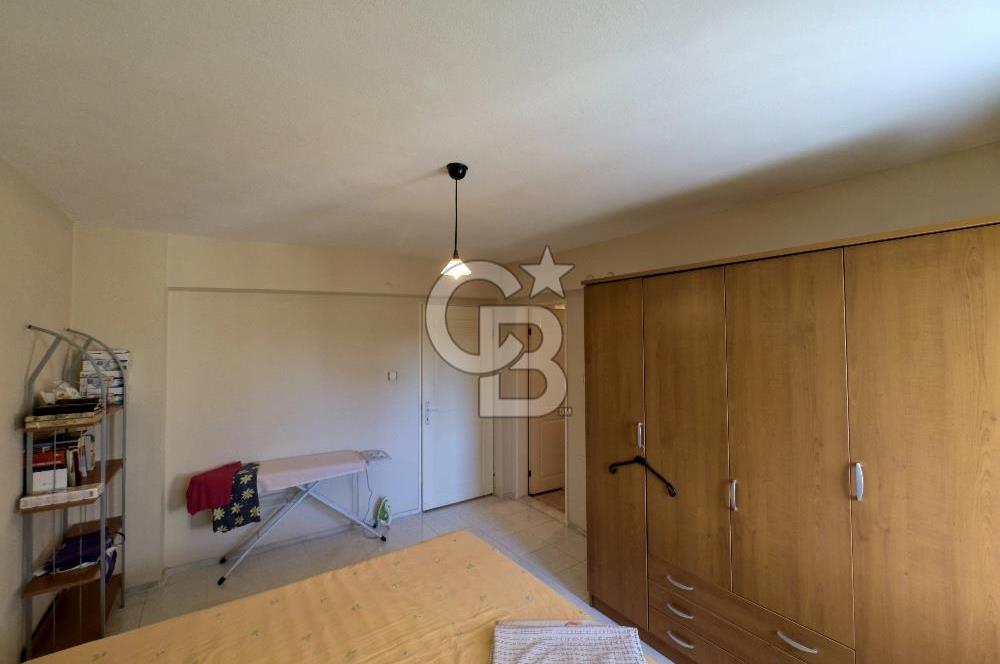 Karşıyaka Zübeydehanım Mah Kapalı Pazar Yeri Yanı Satılık 3+1