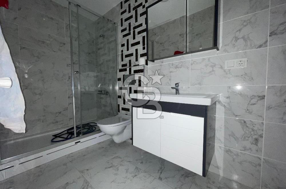 CADDE ÜZERİNDE MARMARAYA 4 DK 90 m2 TERASLI 2+1