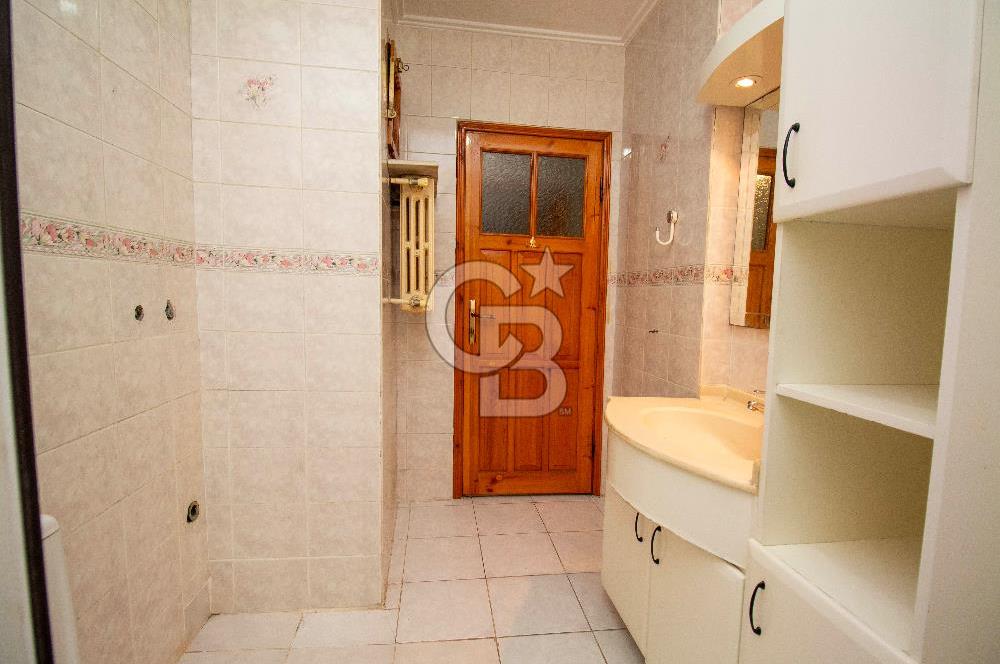 Paşaalanı Mahallesi’nde  Geniş 3+1 Satılık Daire