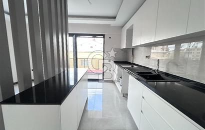 CB CLASS ESENTEPE HASTANESİNİN YANINDA SIFIR 2+1 BÜRO OFİS