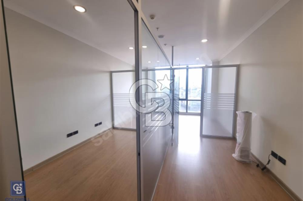 ATAŞEHİR VARYAP MERIDIAN BUSINESS'DA ALTERNATİFSİZ KİRALIK OFİS